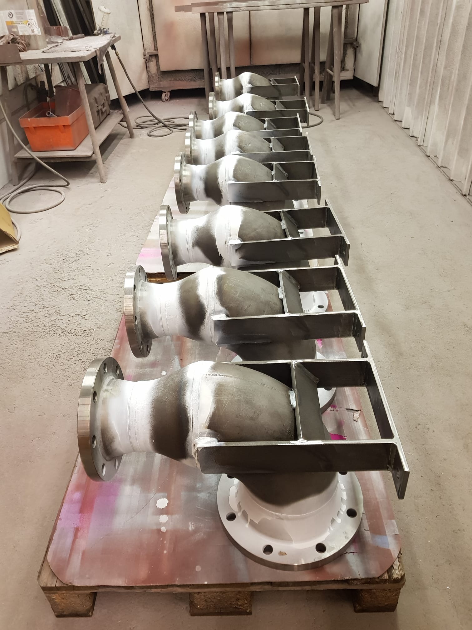 90-Grad-Druckleitungsanschlüsse in DN 200